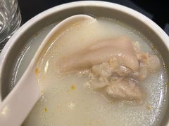 老妈蹄花汤-麻六记(凤凰汇店)