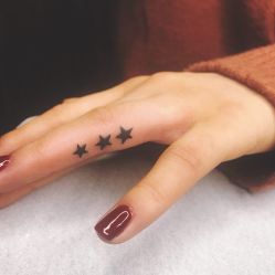 -SNOW TATTOO STUDIO