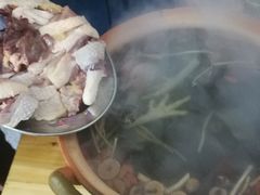 -威邵鸡煲(西华路总店)