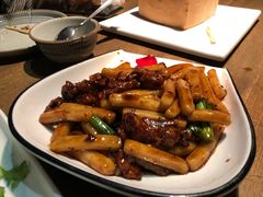 牛仔骨炒年糕-童年小筑餐厅(申花路店)