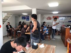 大堂-宝瑞门钉肉饼店
