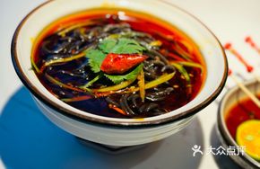 Refreshing Vinegar-spicy Taro Noodles