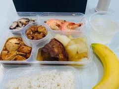 -上海宝信宝马4S店