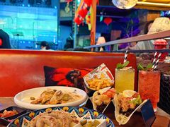 -Famous肥猫墨西哥音乐餐吧(五棵松华熙LIVE店)