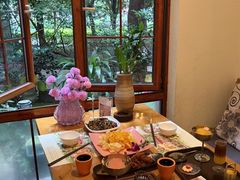 -月亮眼花园餐厅书吧酒吧