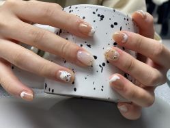 -芊屿芊浔美甲