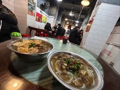 -炳记牛味粉店(四坊路店)