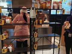 -麦当劳(中山公园龙之梦店)