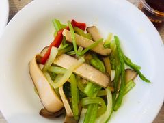 -康师傅私房牛肉面(马泉营奥莱店)