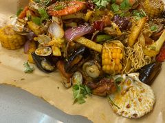 -老东镇啤酒屋海鲜加工·蒸汽海鲜·海鲜烧烤(台东店)