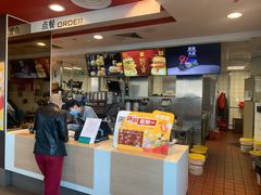 -麦当劳(展览路店)