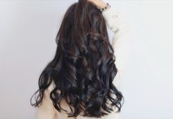 -PE SALON
