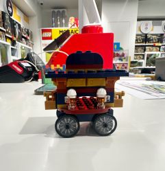 -乐高品牌旗舰店(人民广场店)
