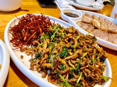 香辣肉丝-姥姥家春饼店(惠新东街店)