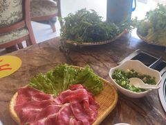 -鲁朗纳麦石锅鸡庄园