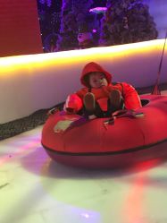 -圣名游乐城冰雪大世界