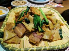 -黄泥岗·地道湖北菜(奥特莱斯店)