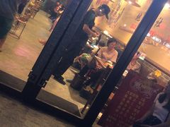 -地锅公社·现炒地锅鸡·地锅鱼·夜宵(罗锦路店)
