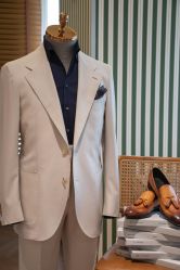 -优刻西服西装定制(金轮国际广场店)