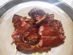 金牌樟茶鸭-俏江南(中山路先天下广场店)