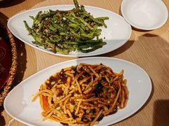 -渝信川菜 · 川味家常菜(财富购物中心店)