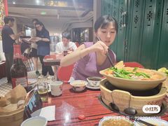 -沙胆彪炭炉牛杂煲(上海日月光广场店)