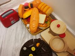 -Ours树朵家亲子餐厅(远策中心店)