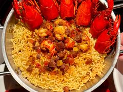 -龙巢盱眙龙虾·牛蛙·烧烤宵夜(八卦岭店)