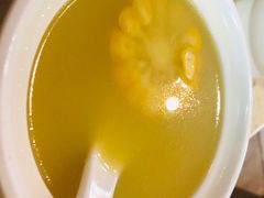 花胶汤-芳村榕树头叹佬鸡煲(体育西店)