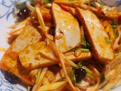-蓝田九大碗民俗食府(蓝田店)