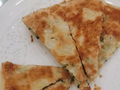 葱花饼-东四民芳餐厅(世茂工三店)