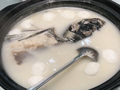 -香山湖家家宴(中山陵店)