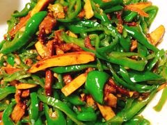 青椒干子炒肉丝-金锅小厨(乐活街店)