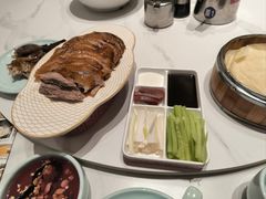 -梅利汴京烤鸭•开封豫菜地标店(东司门店)