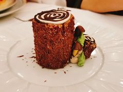 招牌树根蛋糕-莫斯科餐厅