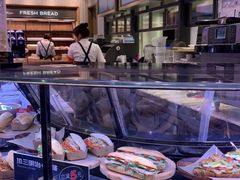 面包甜点陈列柜-巴黎贝甜(凯德MALL望京店)