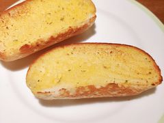 蒜香面包-萨莉亚意式餐厅(大宁音乐广场店)