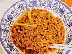 馓子牛肉丝-刘胖子家常菜·蹄花焖藕(中南店)
