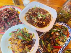 -柴窝堡22号辣子鸡·传承新疆菜