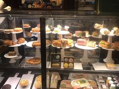 面包甜点陈列柜-星巴克臻选(成都太古里店)