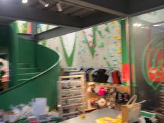 -绿壁虎攀岩基地(Tcar店)
