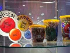 -m豆巧克力世界(上海世茂广场店)