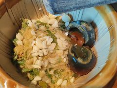 擂辣椒茄子皮蛋-爱碗亭·鲜炒湖南菜(壹城中心店)
