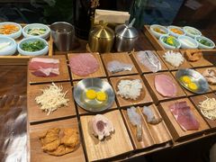 -银米·云南传统过桥米线(双廊黑金冠店)