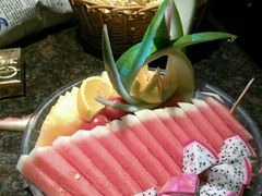 -唛客疯量贩式KTV(金飞达广场店)