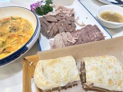 -培万河间驴火•驴肉火锅(东平店)