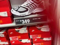 -NIKE上海青浦优选体验店
