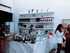 -UNI UNI(环亚凯瑟琳店)