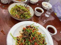 -湖南人家湘菜馆(镇江路店)