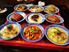 -蓝田九大碗民俗食府(蓝田店)